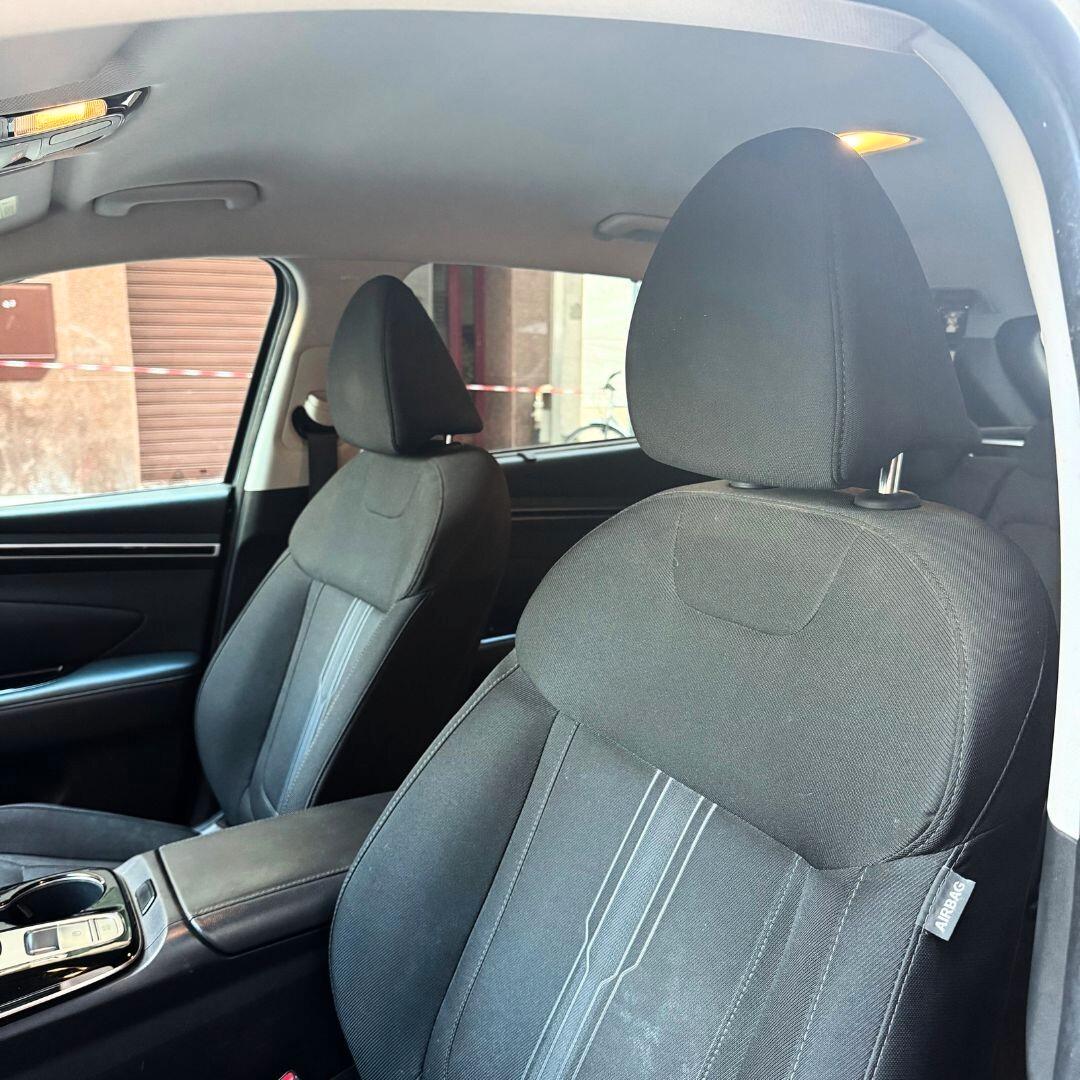 Hyundai Tucson 1.6 HEV 4WD **IVA ESPOSTA**