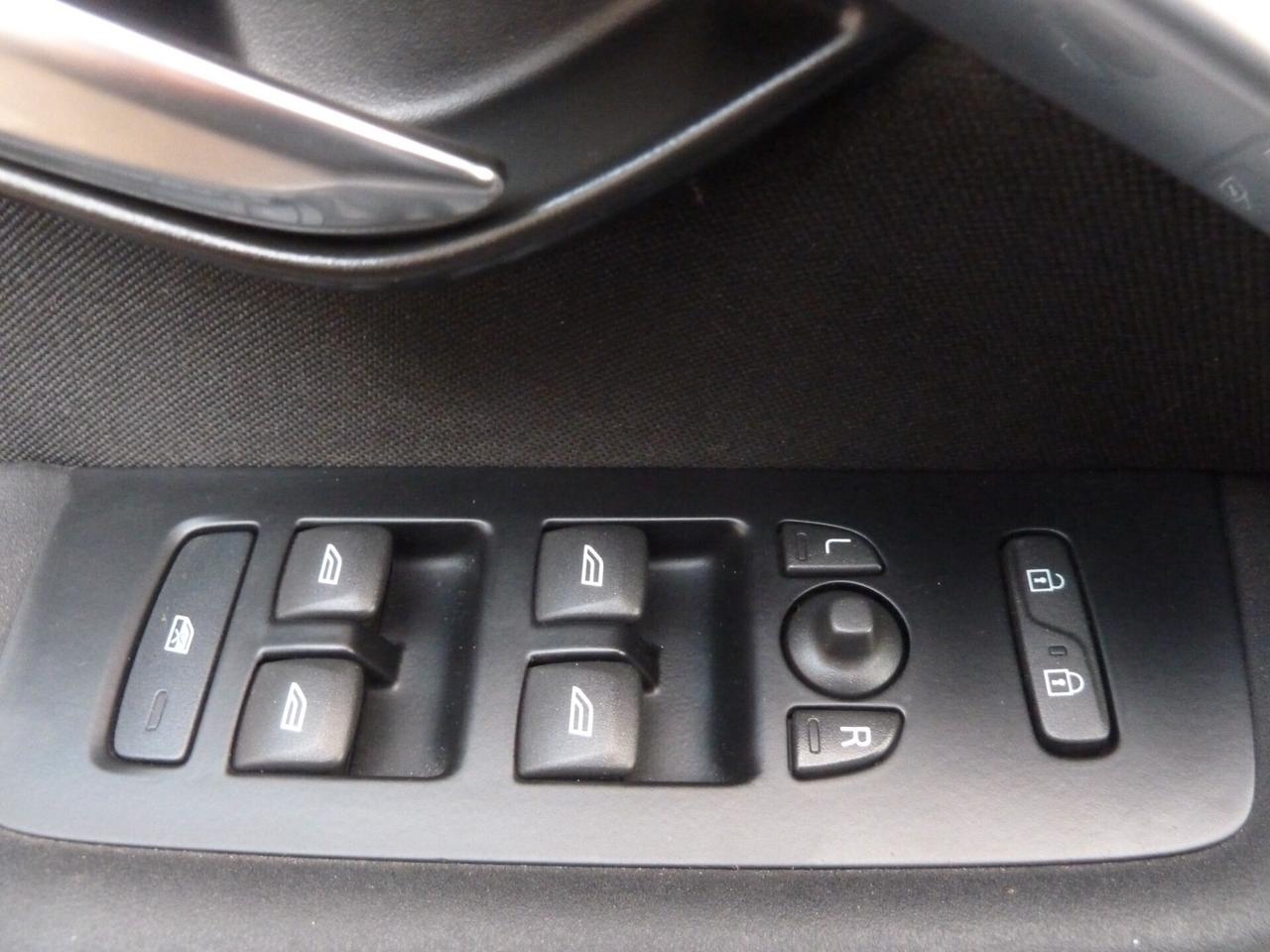 Volvo V40 Cross Country D2 1.6 Momentum