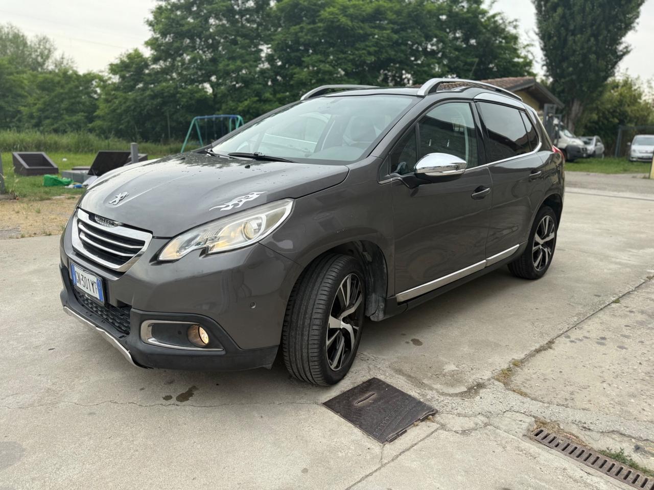 Peugeot 2008 1.6 e-HDi 115 CV Stop&Start Allure