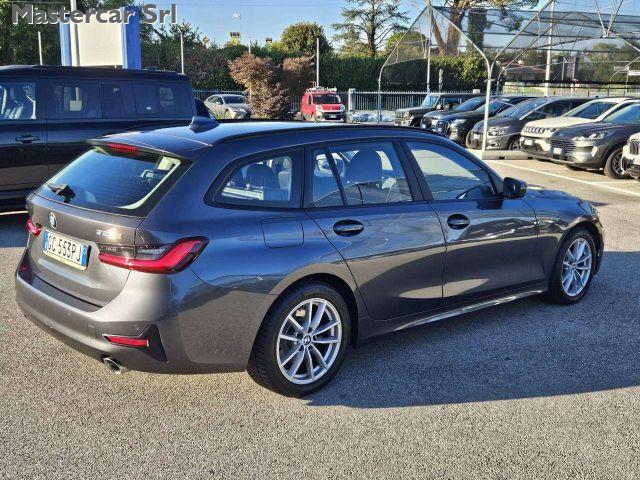 BMW 320 G21 320d Touring mhev 48V xdrive Business Advantag