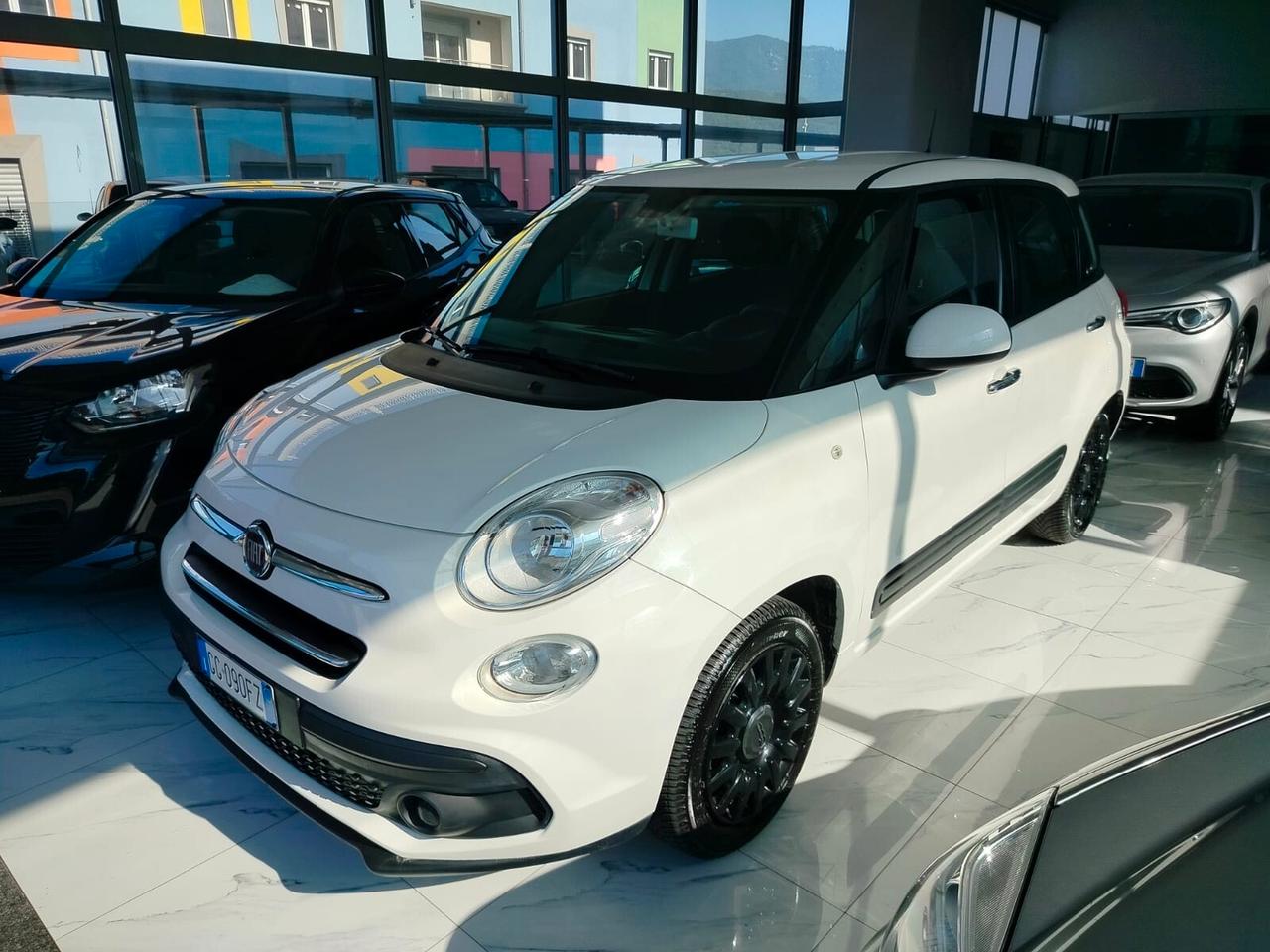 Fiat 500L Pro 1.6 MJT 120CV Mirror