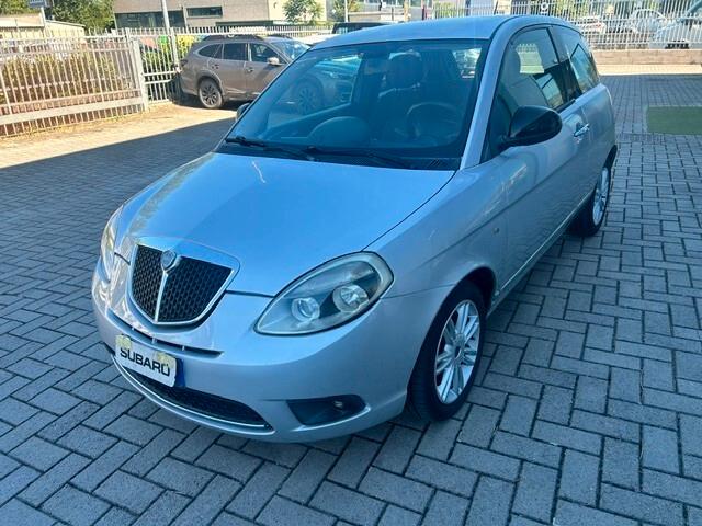 Lancia Ypsilon 1.2 69 CV 5 porte S&S Platinum