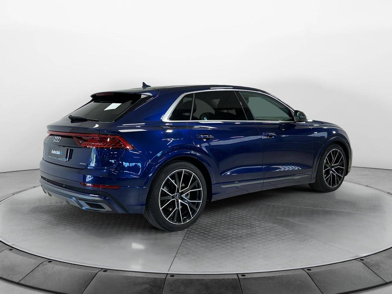 Audi Q8 50 3.0 tdi mhev Quattro 286cv
