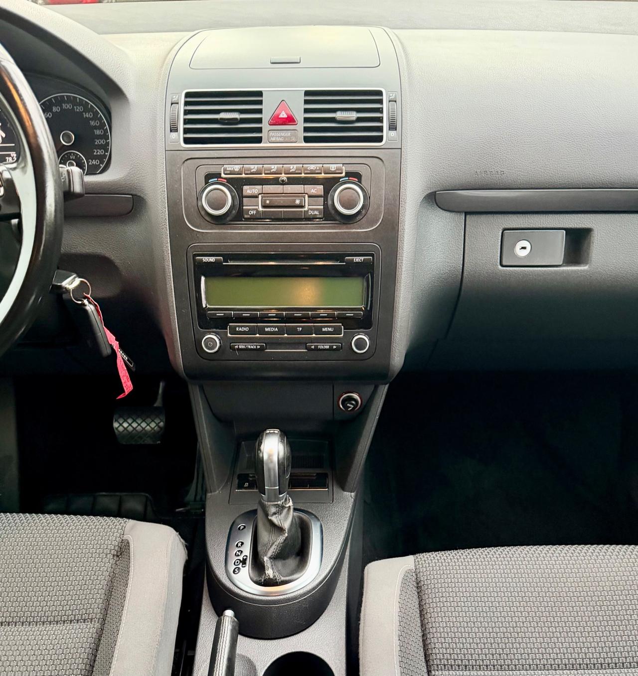 Volkswagen Touran 1.6 TDI DSG Comfortline