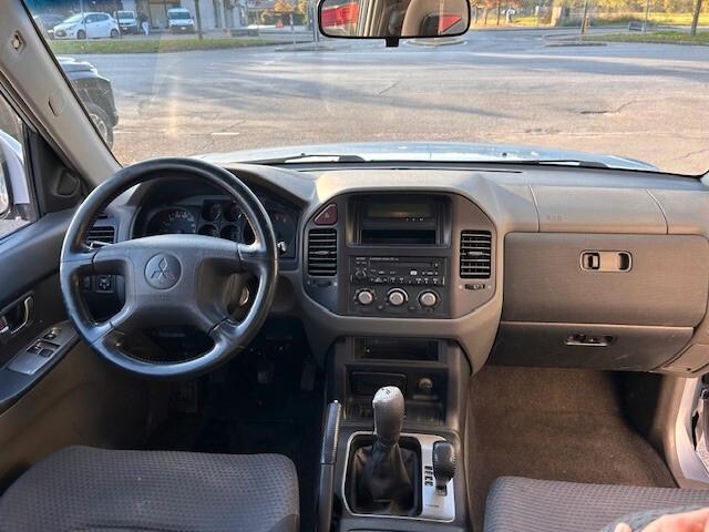 Mitsubishi Pajero 2.5 TDI 3p.