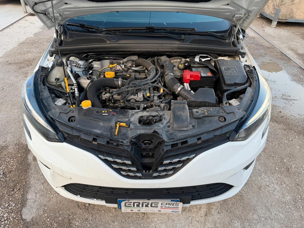 RENAULT CLIO 2023 1.0 BENZINA/GPL 101 CV *SINISTRATA