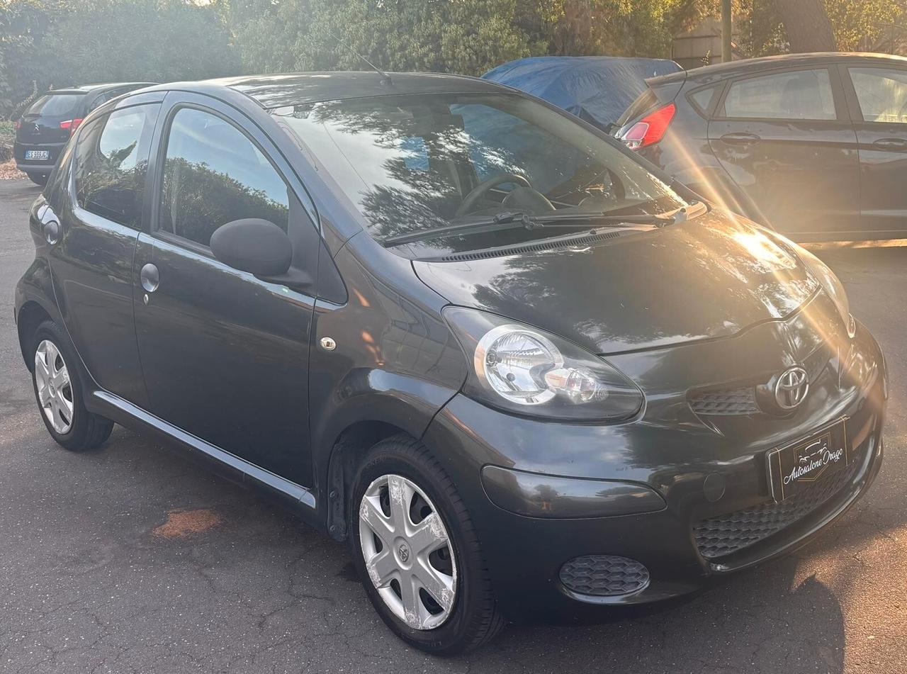 Toyota Aygo 1.0 12V VVT-i 5 porte