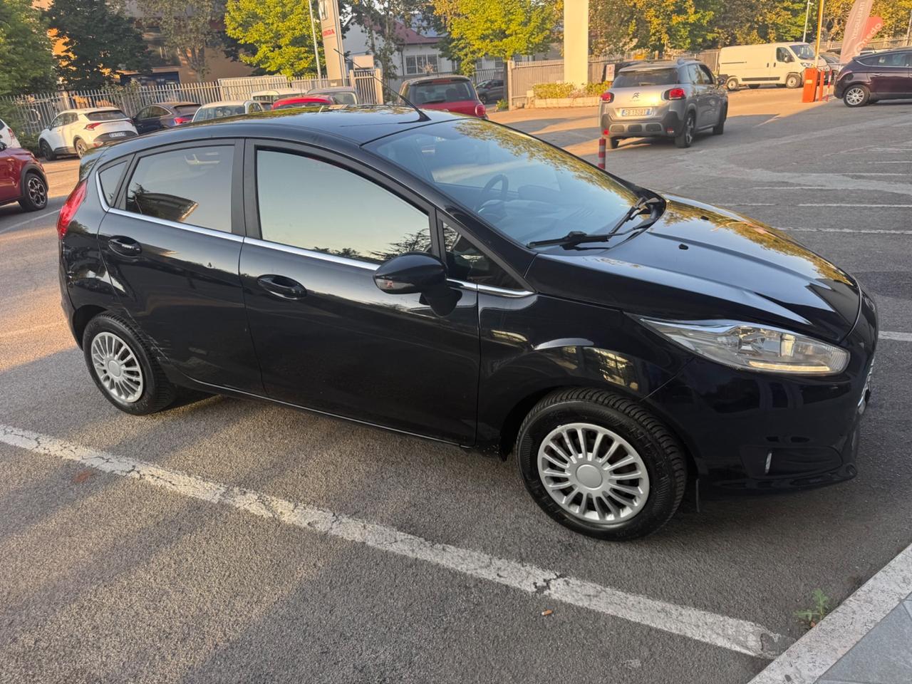 Ford Fiesta 1.5 TDCi 95CV 5 porte Black& White Edition