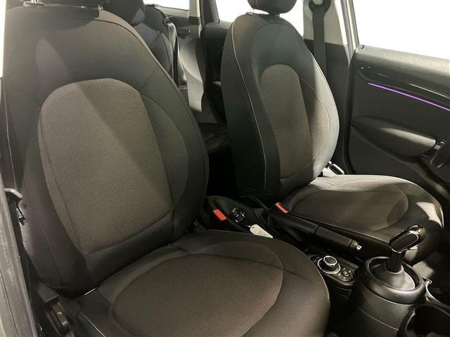 MINI Mini 5 Porte 1.5 Twin Power Turbo Cooper Essential