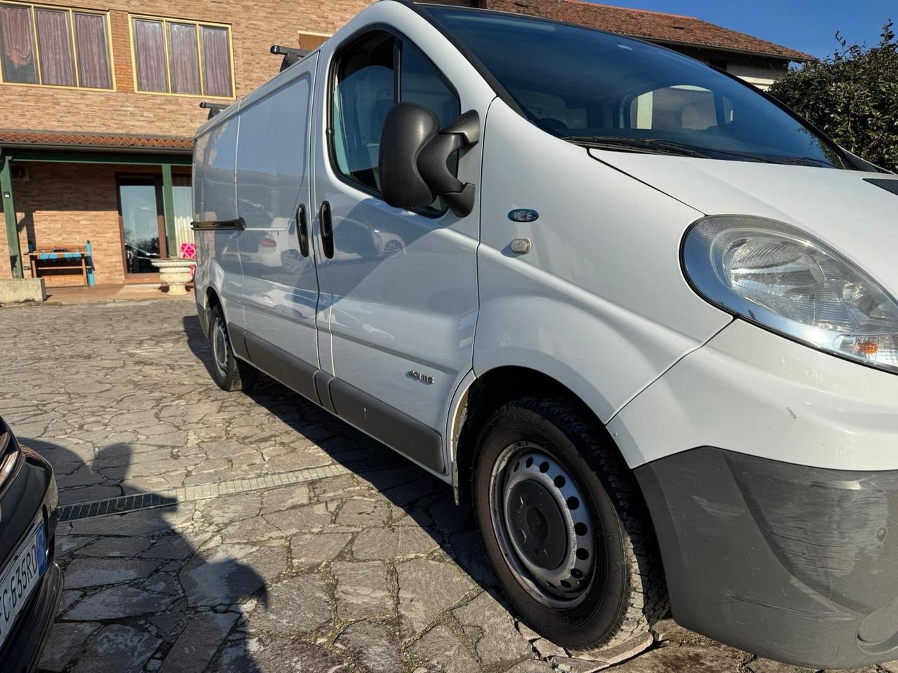 Renault trafic DSI