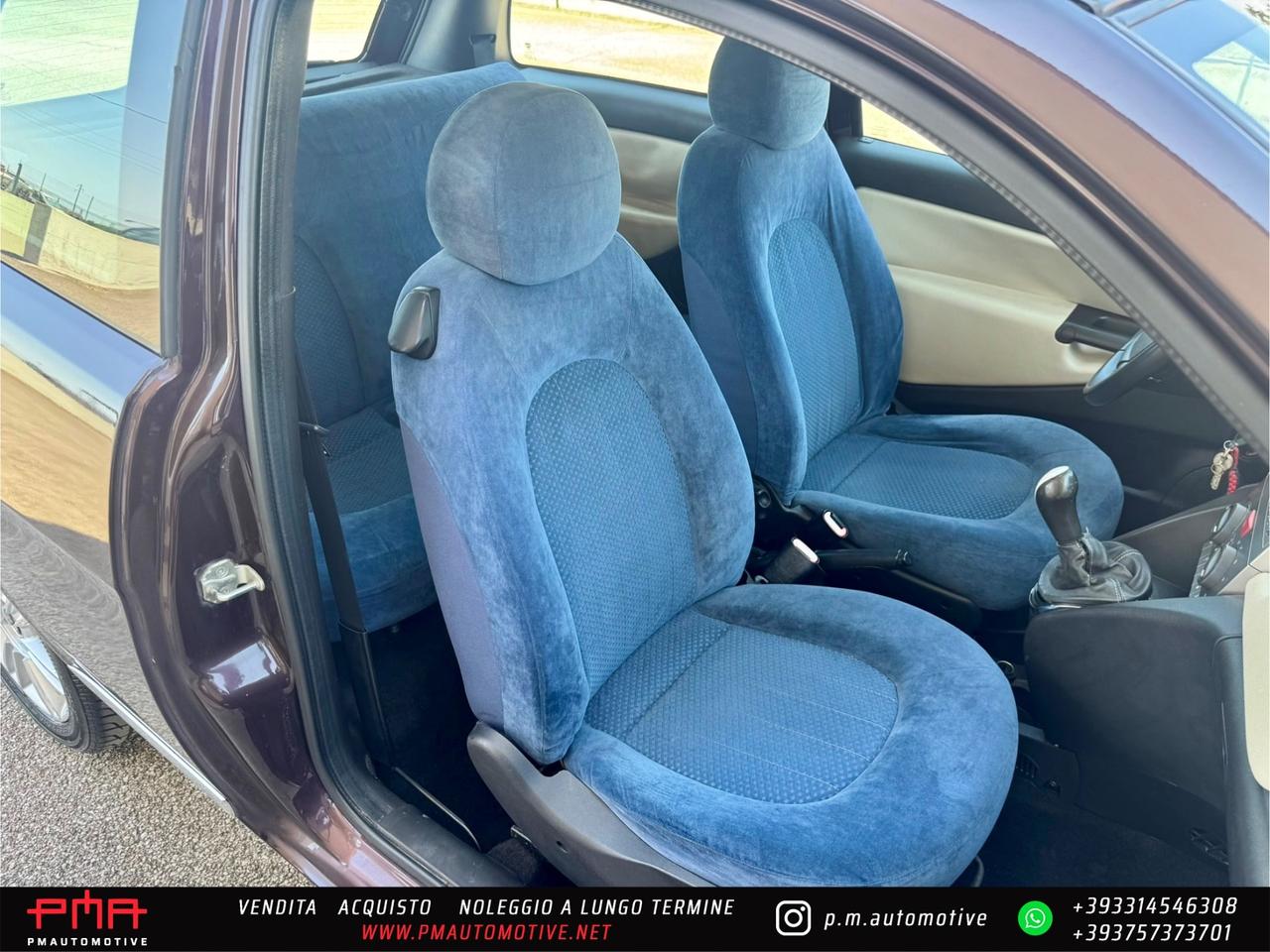 Lancia Ypsilon 1.3 MJT 90 CV Oro