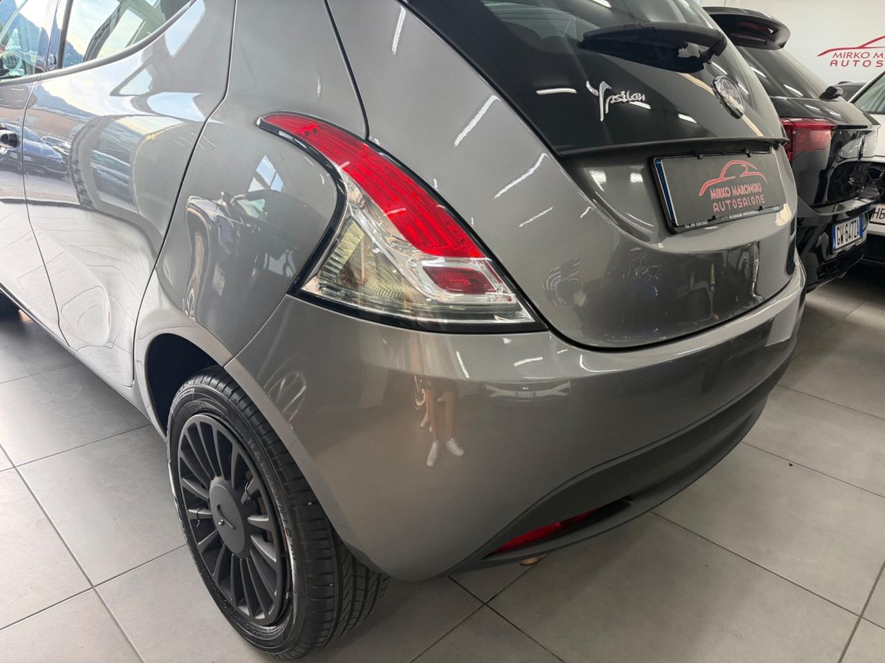 Lancia Ypsilon 1.2 BENZ/ GPL Ecochic FINANZIABILE