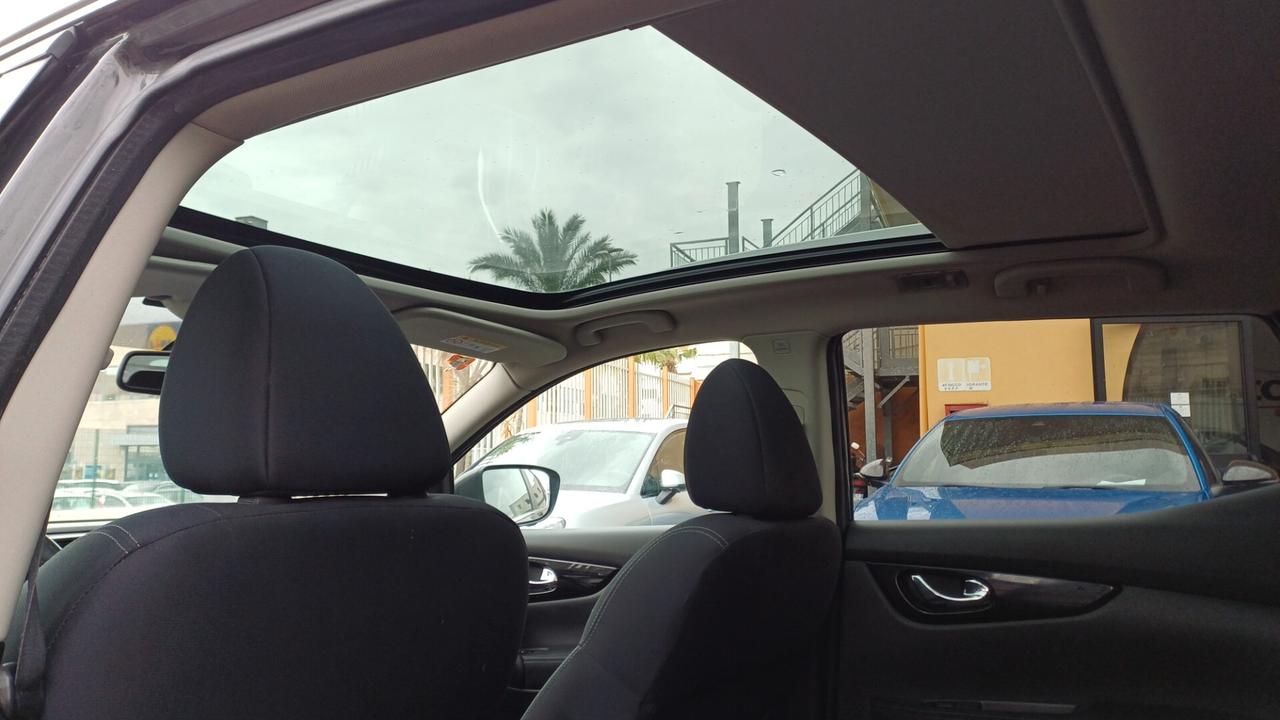 Nissan Qashqai 1.5 dCi N-Connecta