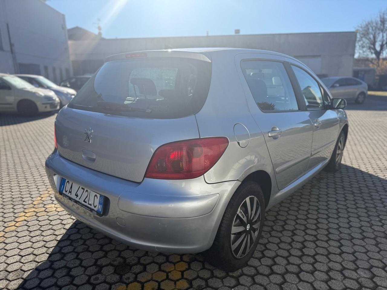 Peugeot 307 1.6 16V 5p. XT