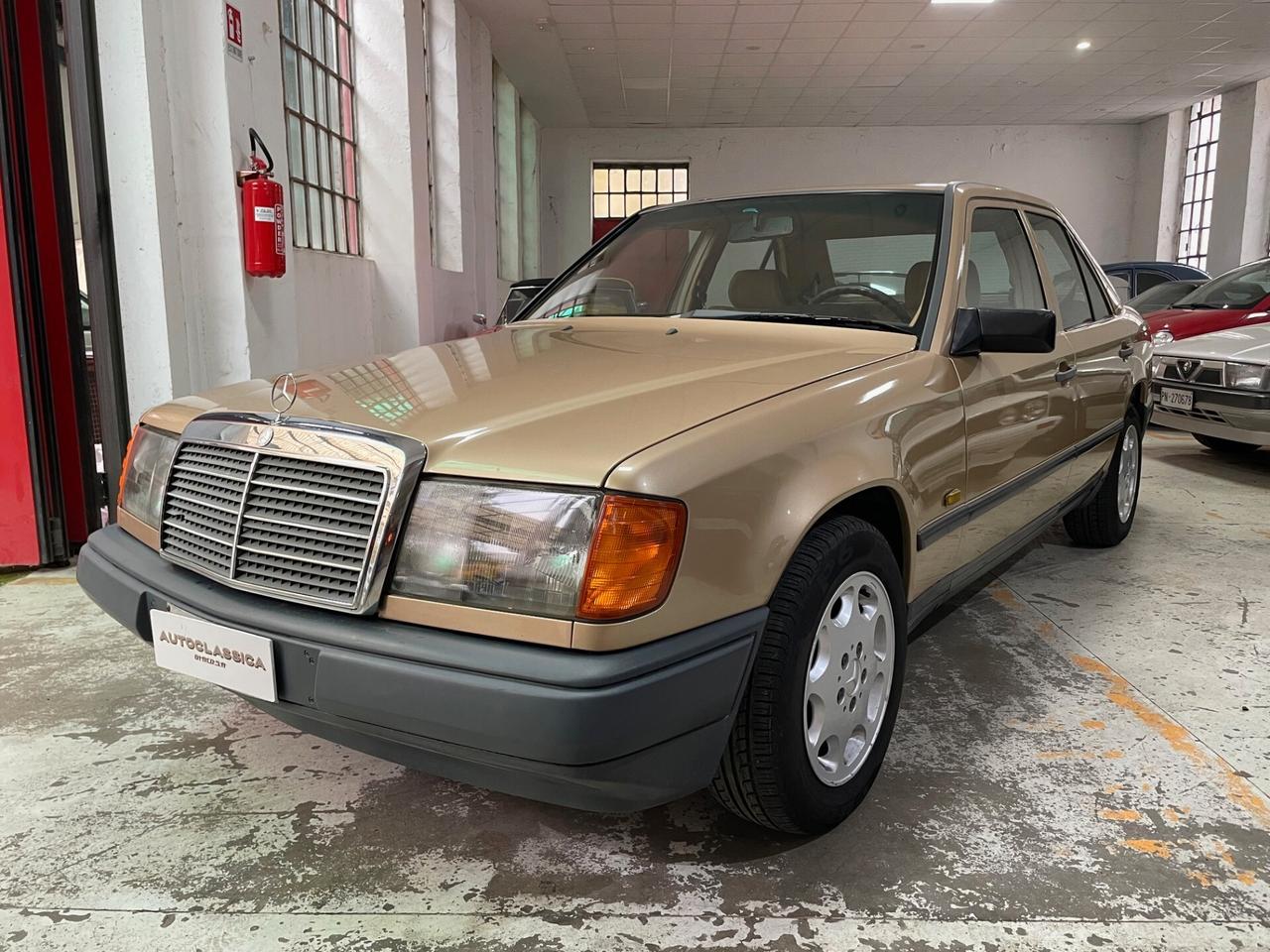 Mercedes-Benz E 250 D ASI TARGA ORO!!!