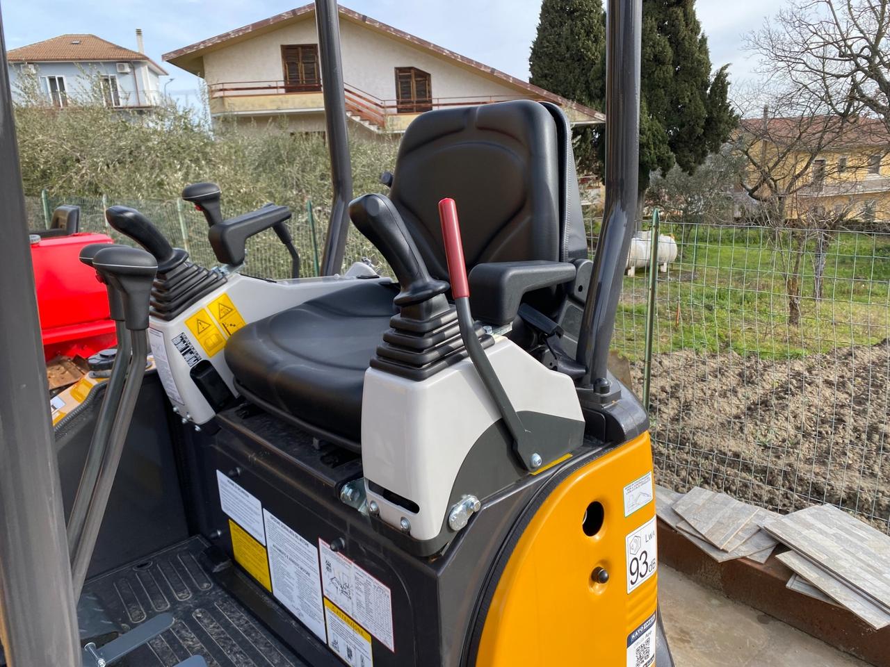 Miniescavatore Nuovo Kato HD17