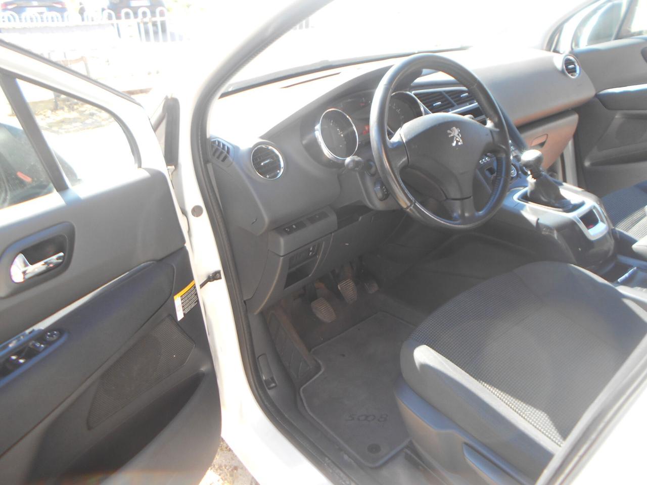 Peugeot 5008 BlueHDi 150 S&S Allure