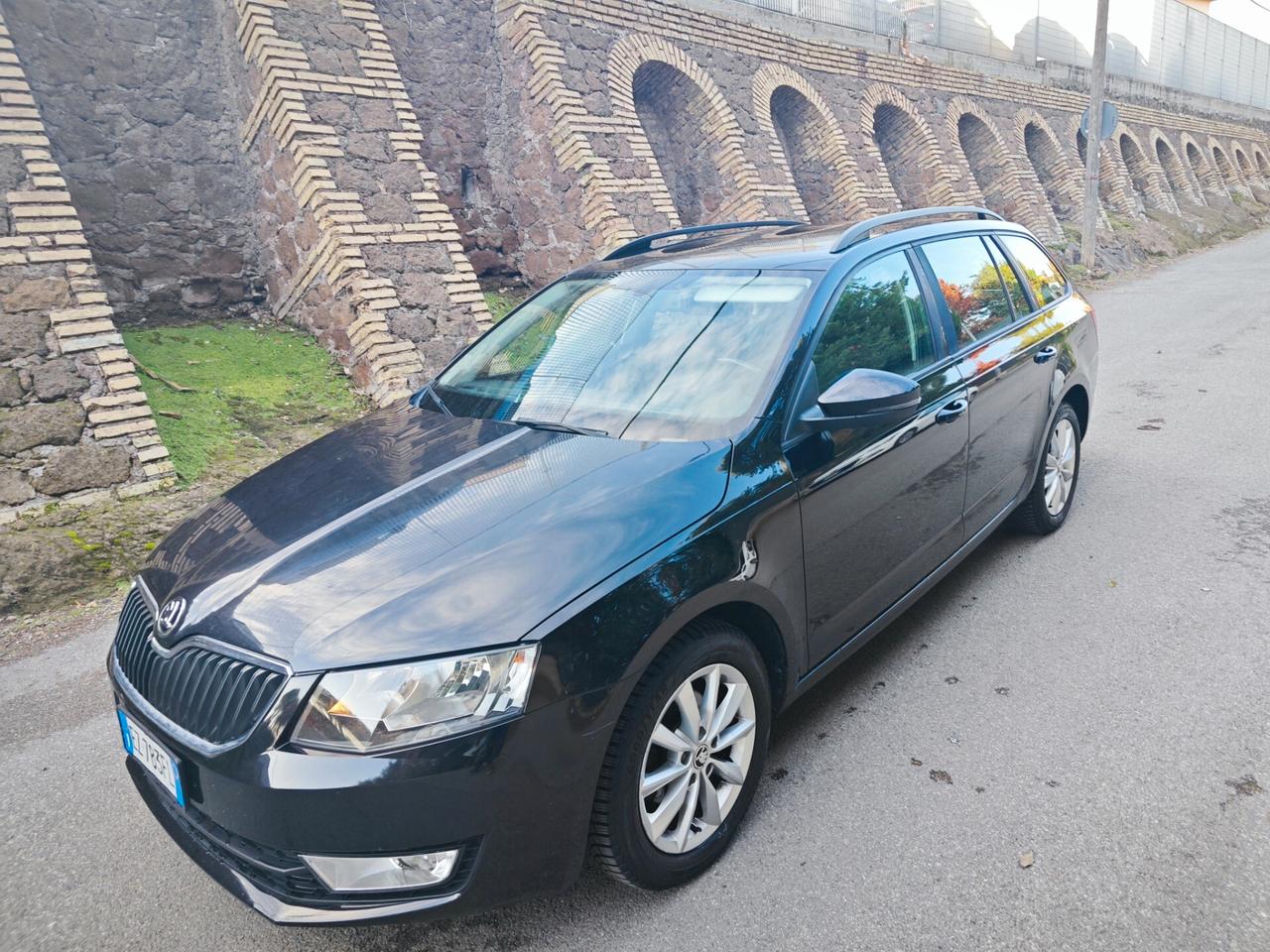 Skoda Octavia 1.6 TDI CR 105 CV Wagon Ambition