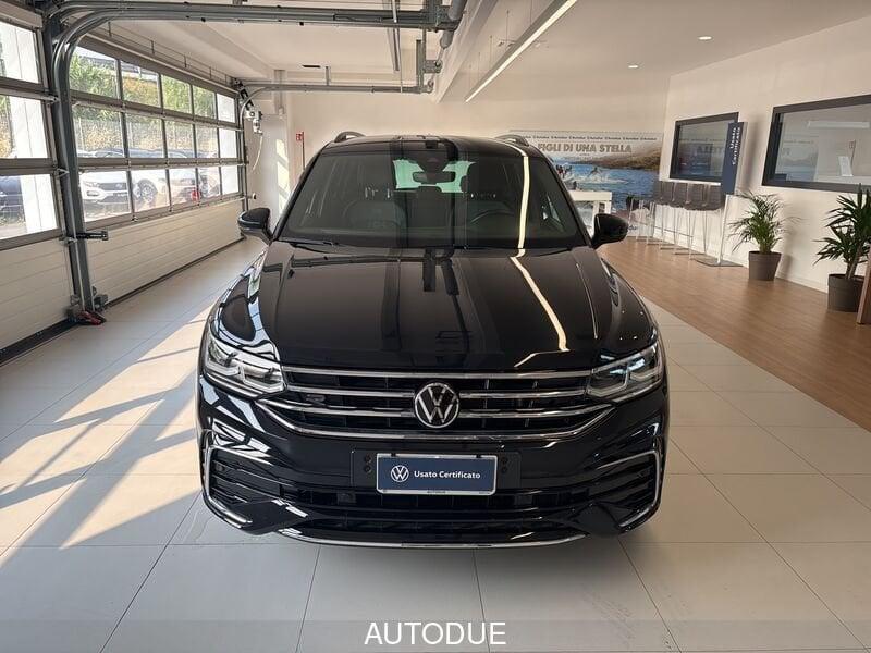 Volkswagen Tiguan R-LINE 2.0 TDI SCR 150 CV DSG