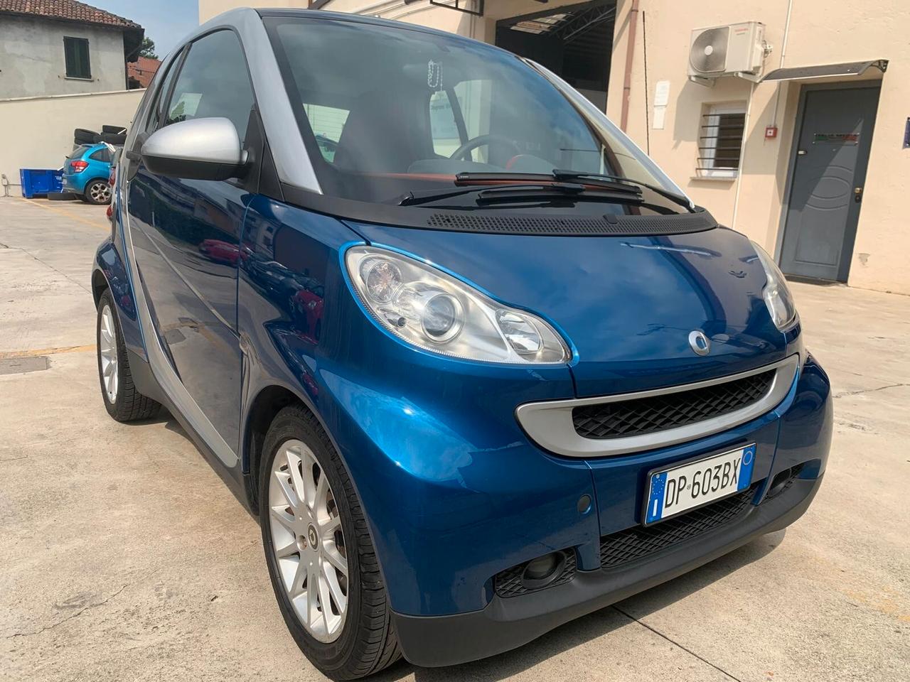 Smart ForTwo 1000 52 kW coupé LIMITED