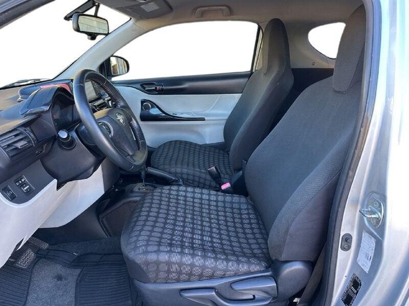 Toyota iQ iQ 1.3 CVT Executive