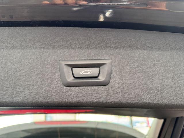 BMW X1 sDrive18d Business Advantage (Navi/Auto/LED)