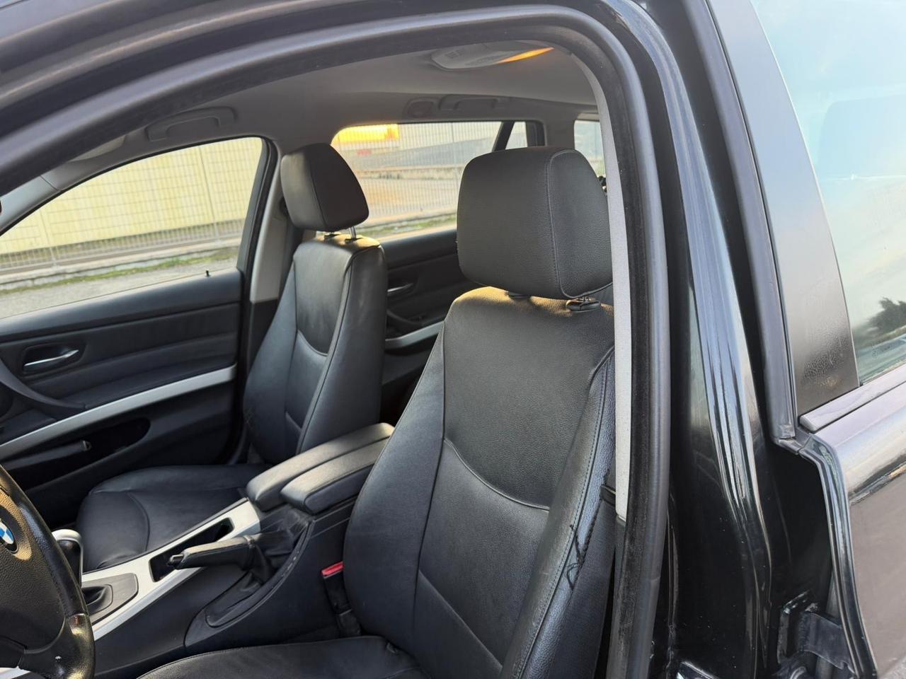 Bmw 320 D. Touring Cambio automatico