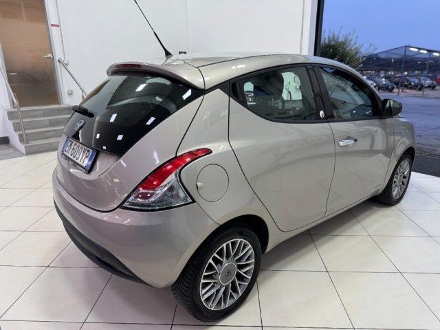 LANCIA Ypsilon 1.2 69 CV 5 porte GPL Ecochic Gold