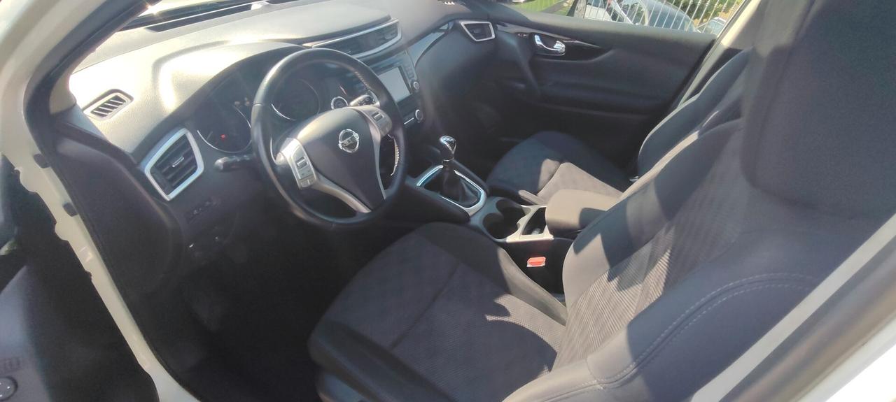 Nissan Qashqai 1.2 DIG-T Tekna