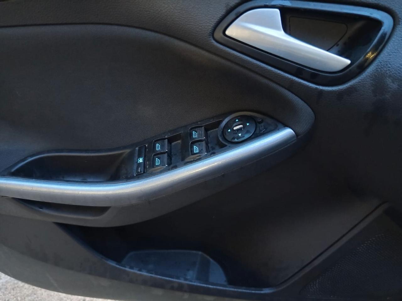 Ford Focus 1.6 TDCi 95 CV Titanium