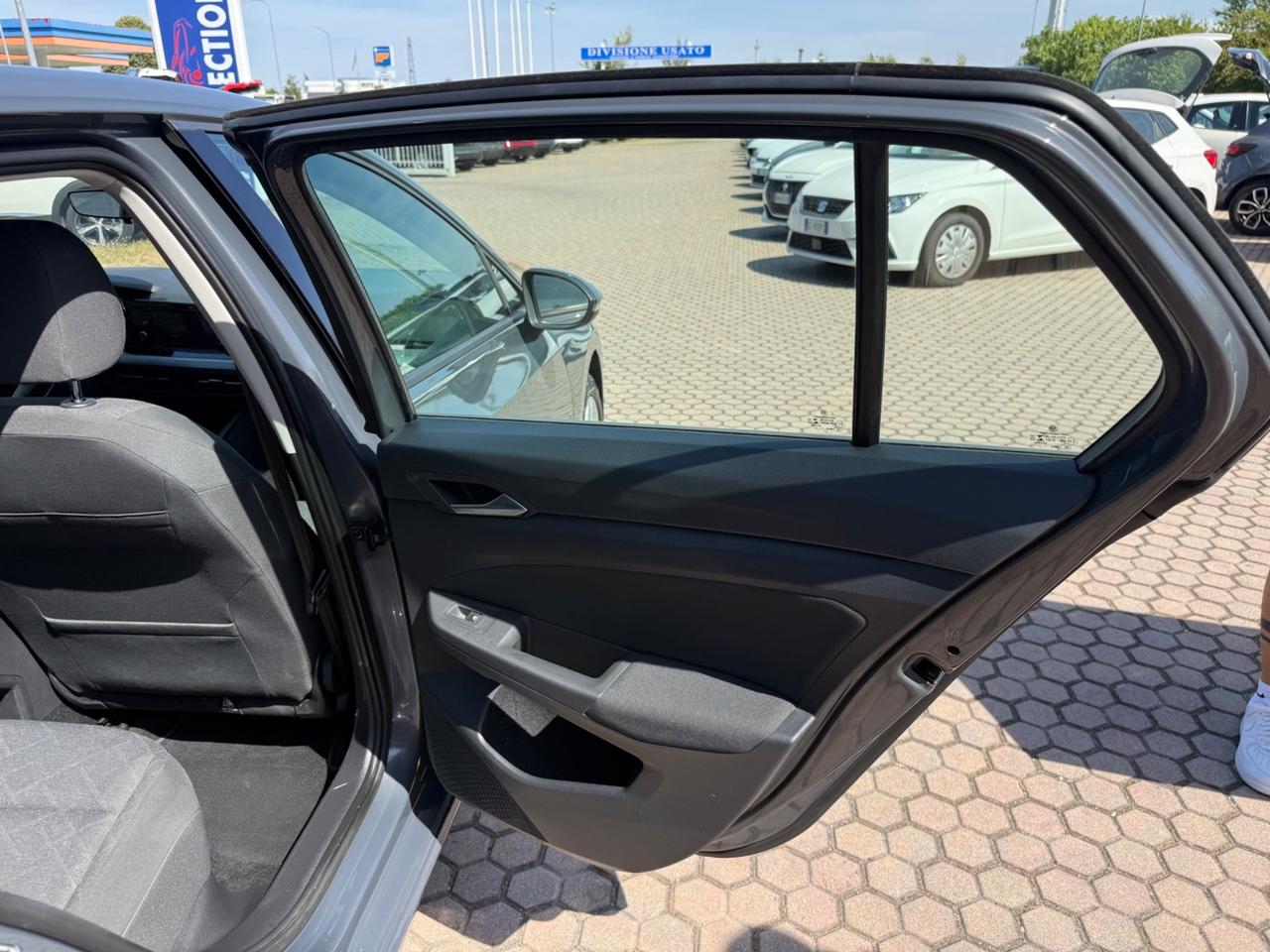 Volkswagen Golf 1.5 TGI Life