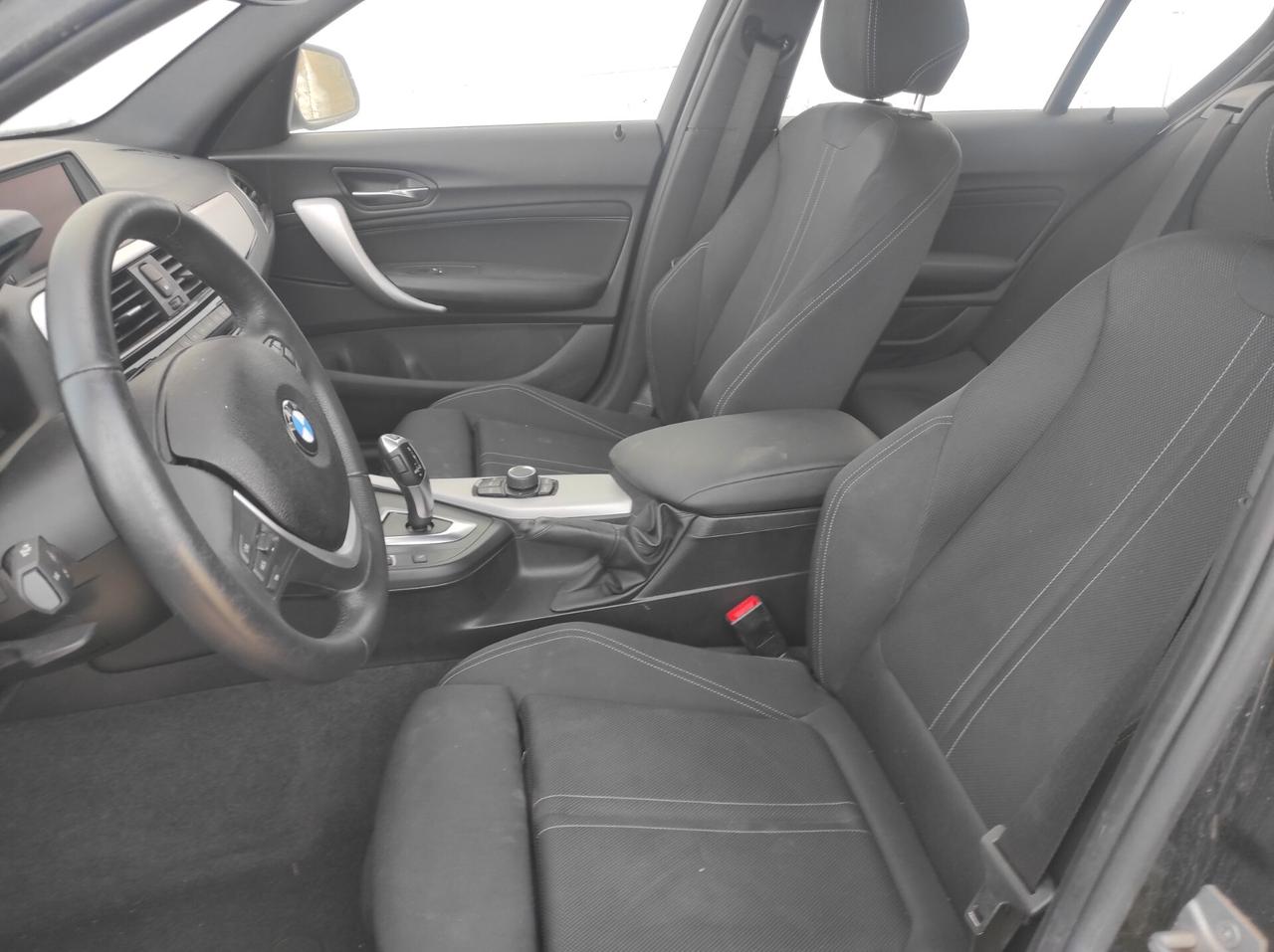 Bmw 118 118d 5p. Urban