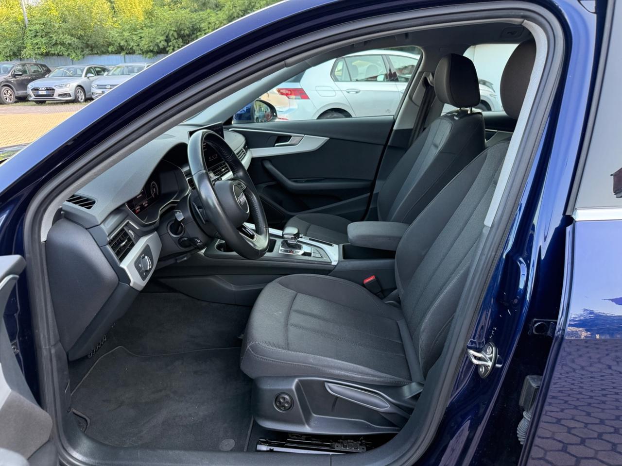 Audi A4 Avant 40 TDI quattro S tronic Business Advanced