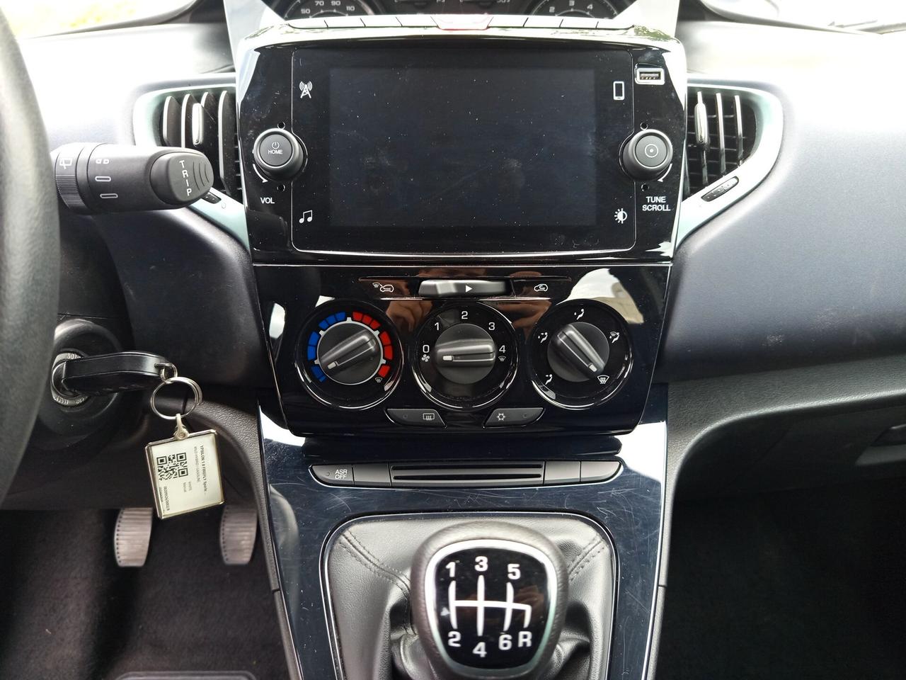 Lancia Ypsilon 1.0 FireFly 5 porte S&S Hybrid Gold Plus
