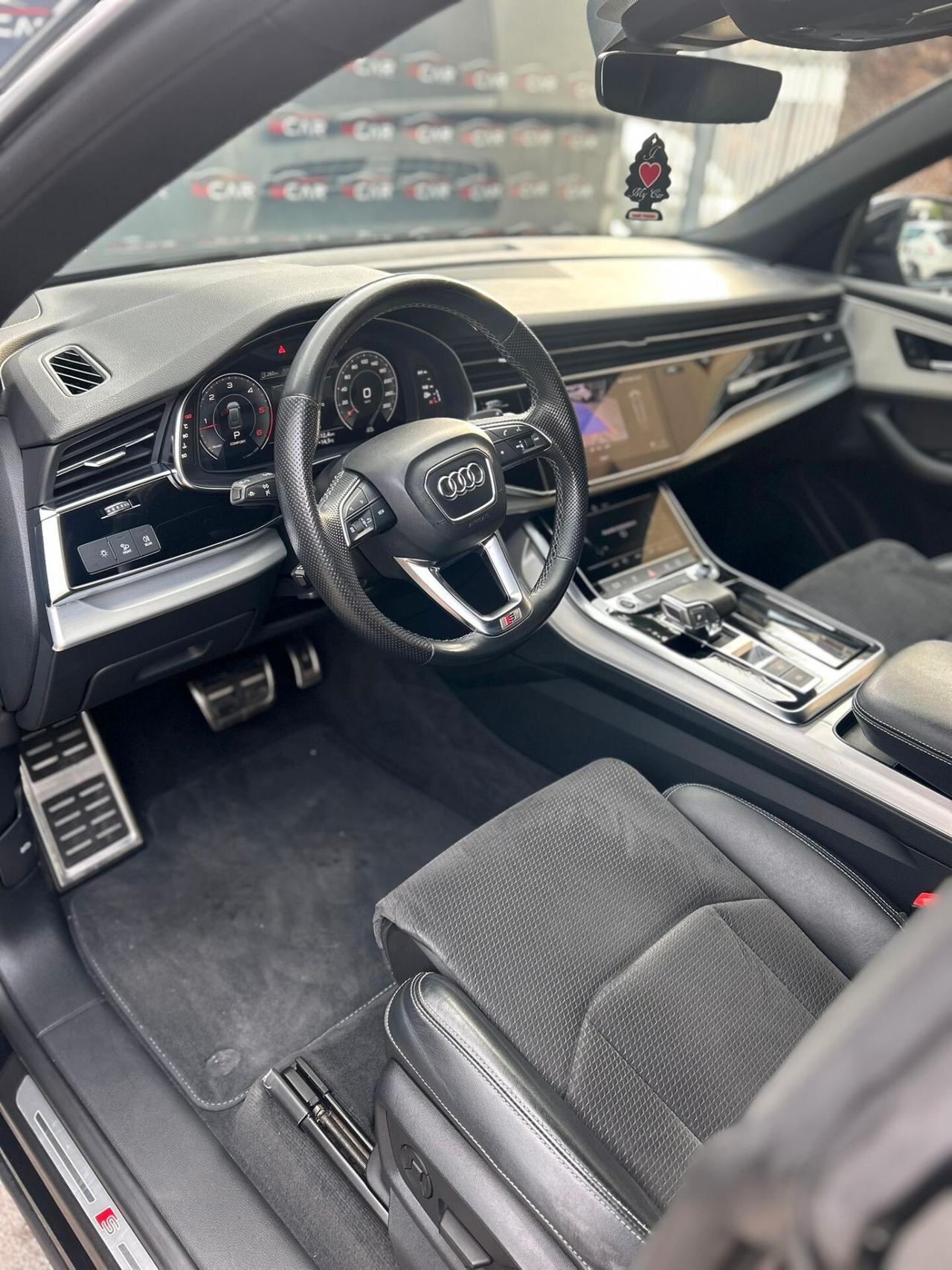Audi Q8 45 TDI quattro tiptronic