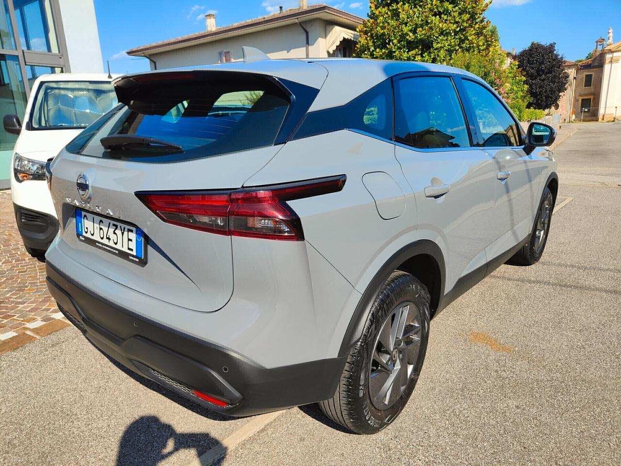 Nissan Qashqai MHEV 140 CV Business