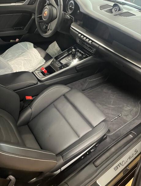 Porsche 911 992 turbo s 650 cavalli