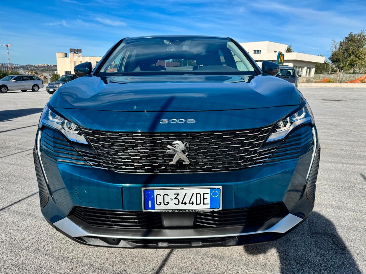 Peugeot 3008 Hybrid 225 e-EAT8 Allure