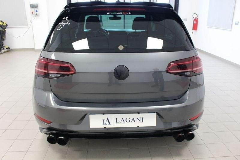 Volkswagen Golf 1.6 TDI R-Line Sport BMT Akrapovic