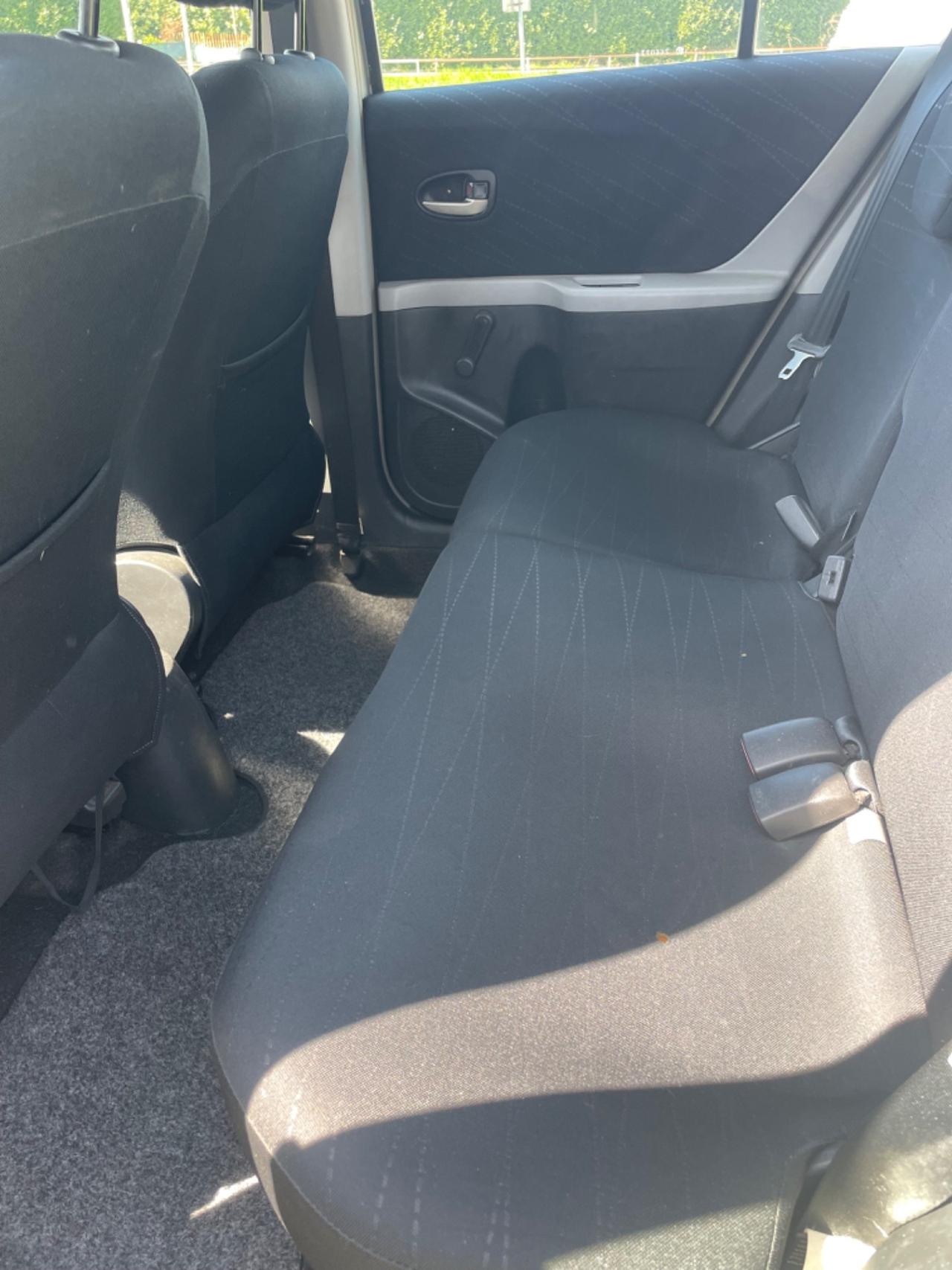 Toyota Yaris 1.3 5 porte