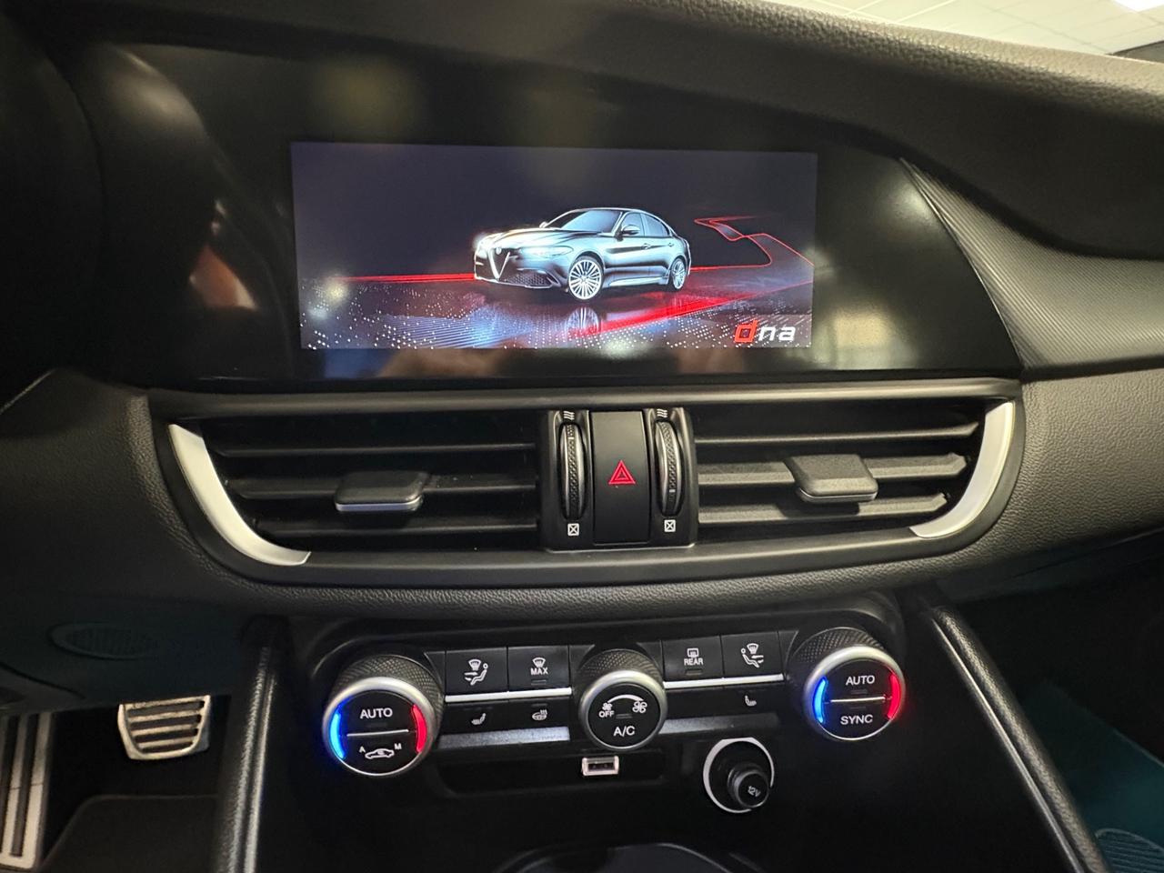 Alfa Romeo Giulia 2.0 280CV AWD Q4 VELOCE