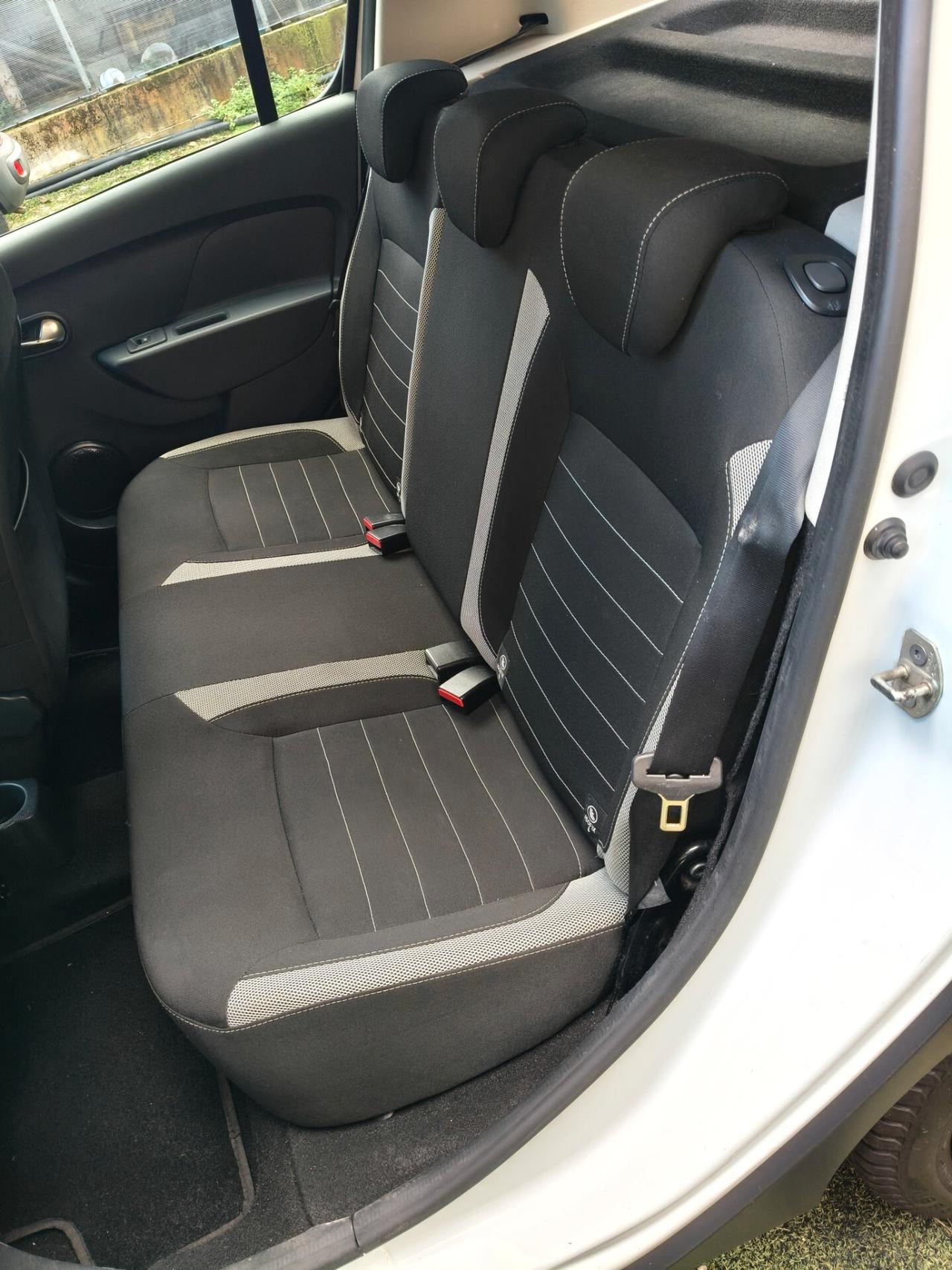 Dacia Sandero Stepway 1.5 DCI 90CV FINE2017