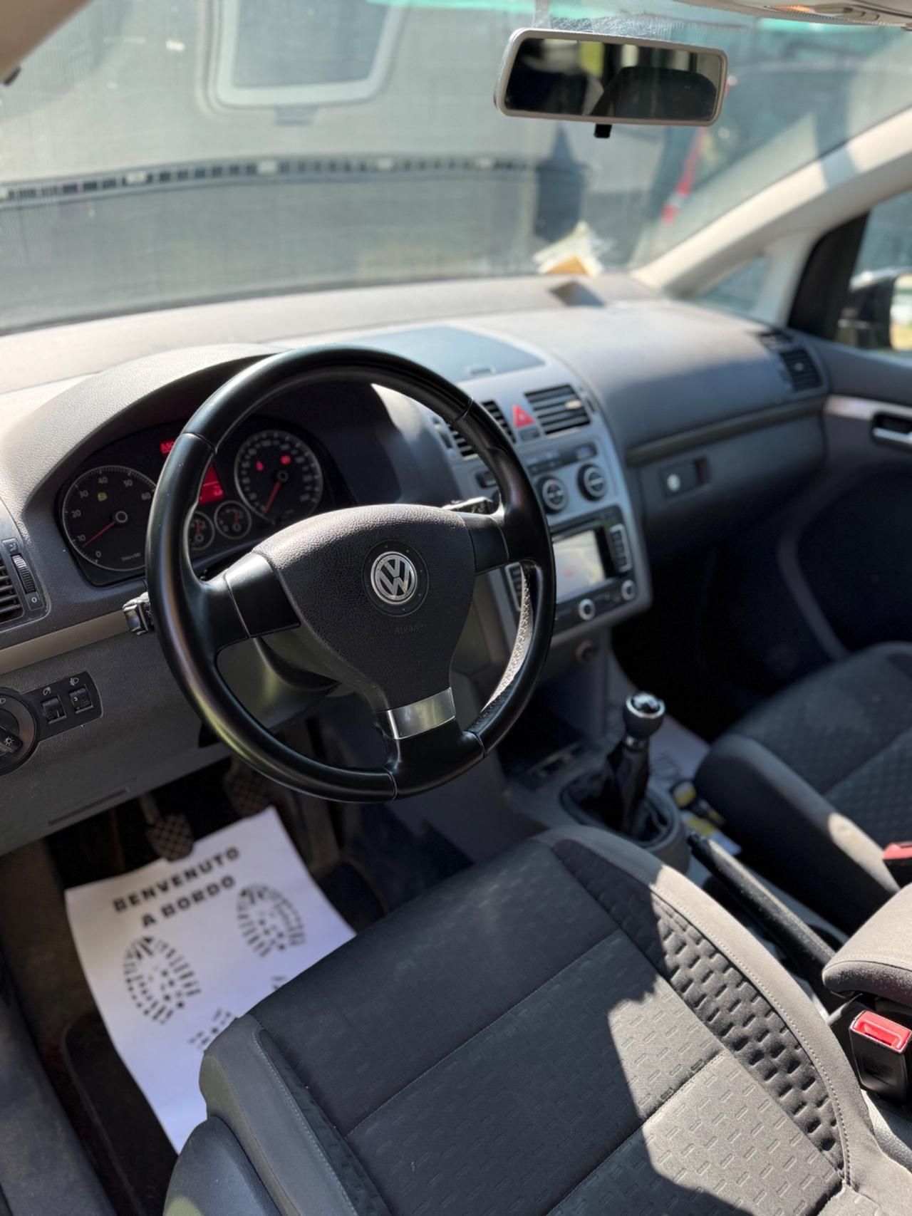 Volkswagen TOURAN 1.4 METANO 7 POSTI HIGHLINE