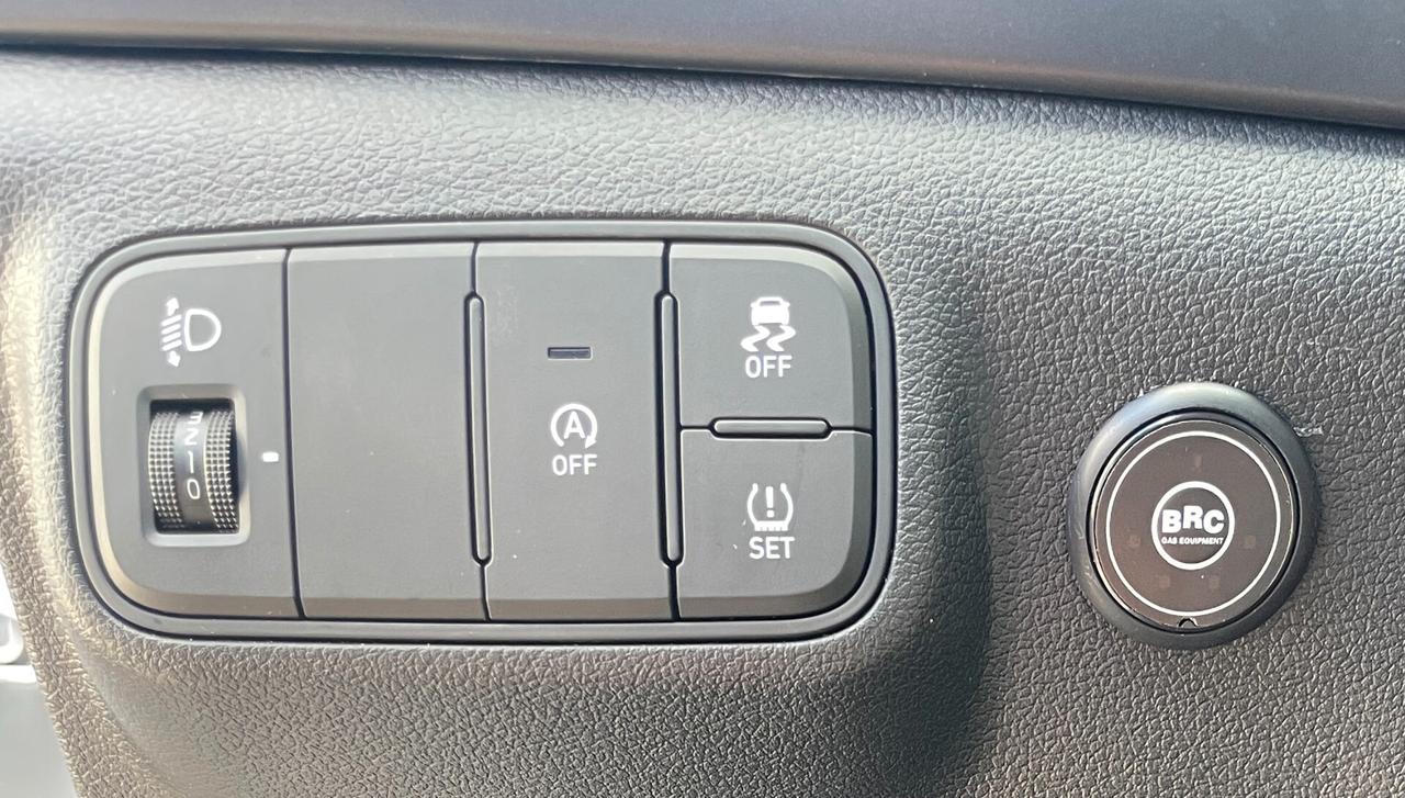 Hyundai i20 1.2 MPI MT GPL Connectline