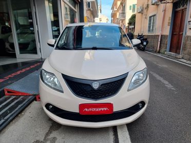 Lancia Ypsilon 1.2 69 CV 5 porte Gold