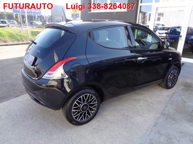 LANCIA Ypsilon 1.0 FireFly 5 porte S&S Hybrid Ecochic A. Ferretti