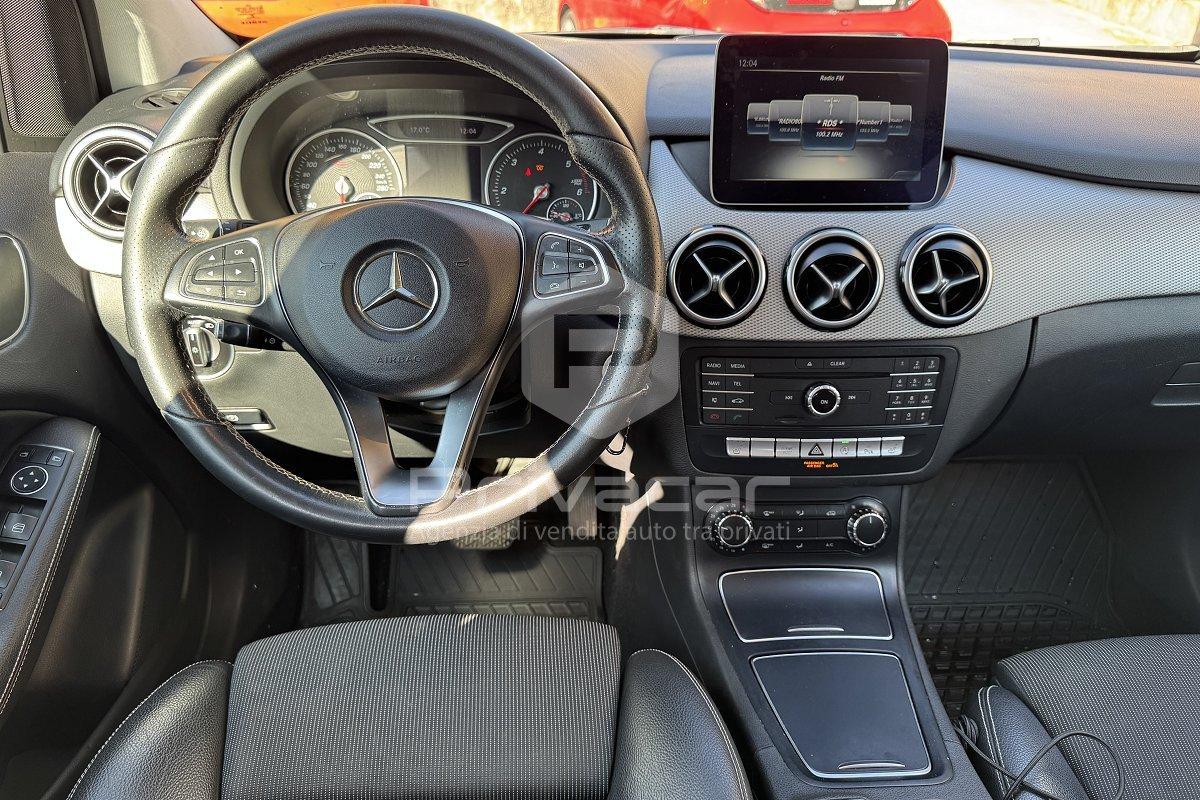 MERCEDES A 180 d Automatic Premium