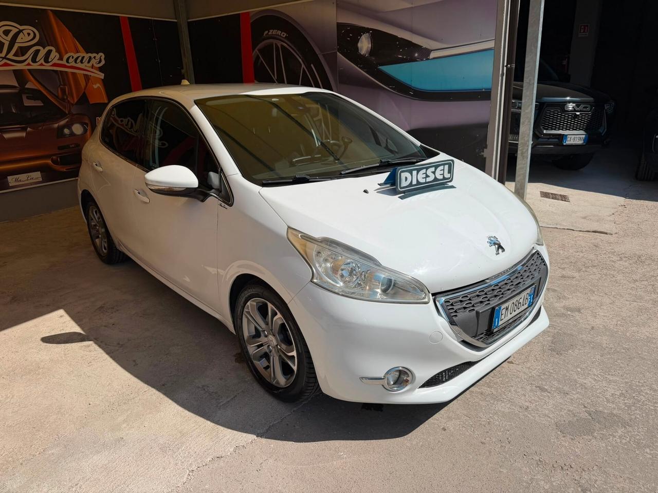 Peugeot 208 1.4cc diesel 12 mesi garanzia-2012