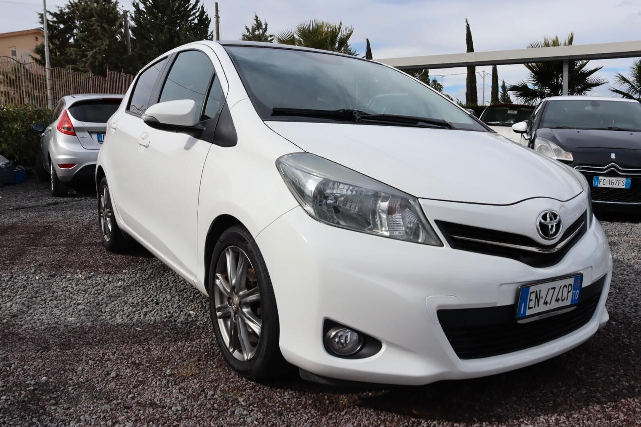 Toyota Yaris 1.4 D-4D 5 porte PANORAMA C.AUTOMATICO