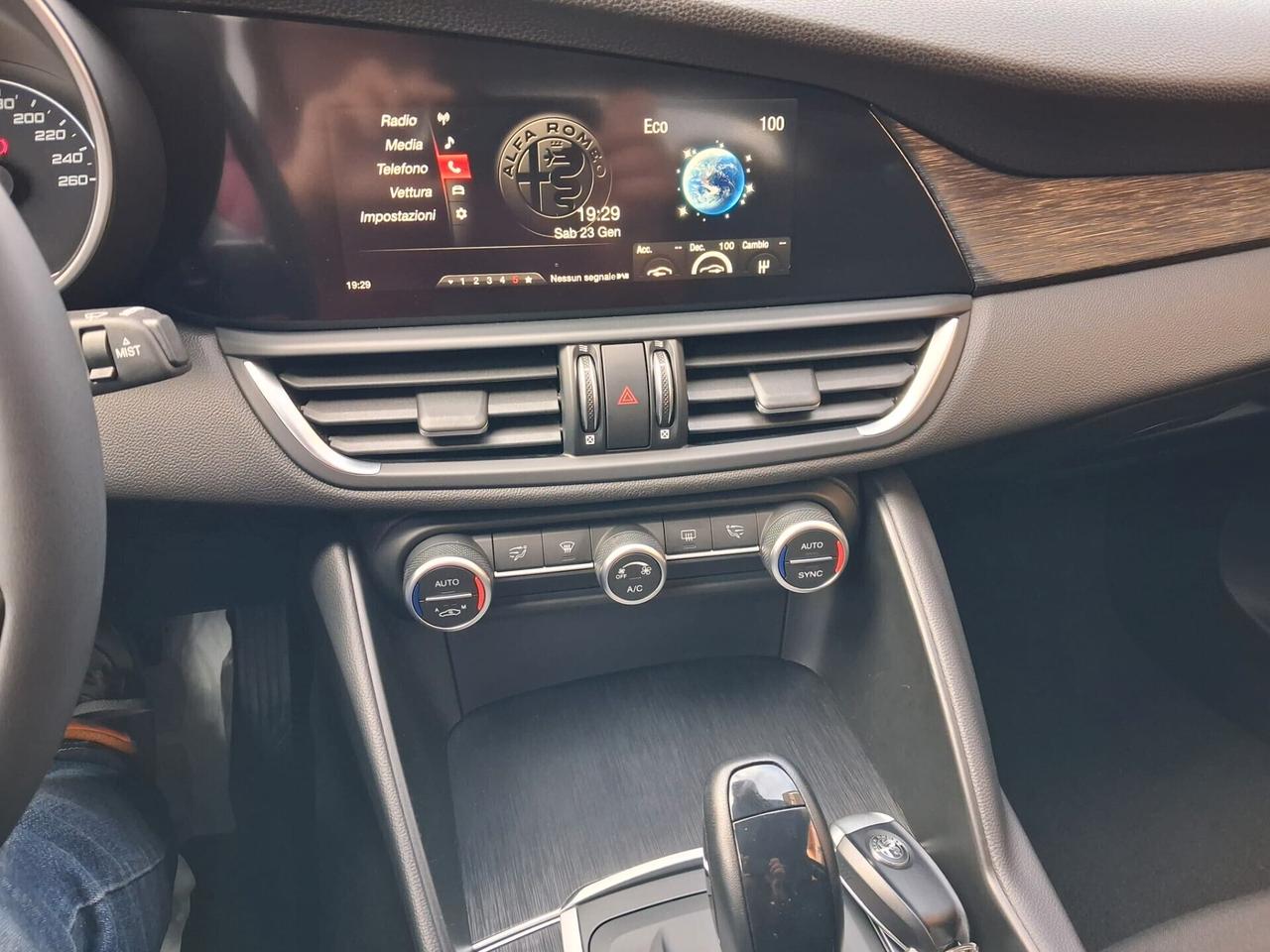 Alfa Romeo Giulia 2.2 Turbodiesel 160 CV AT8 B-Tech